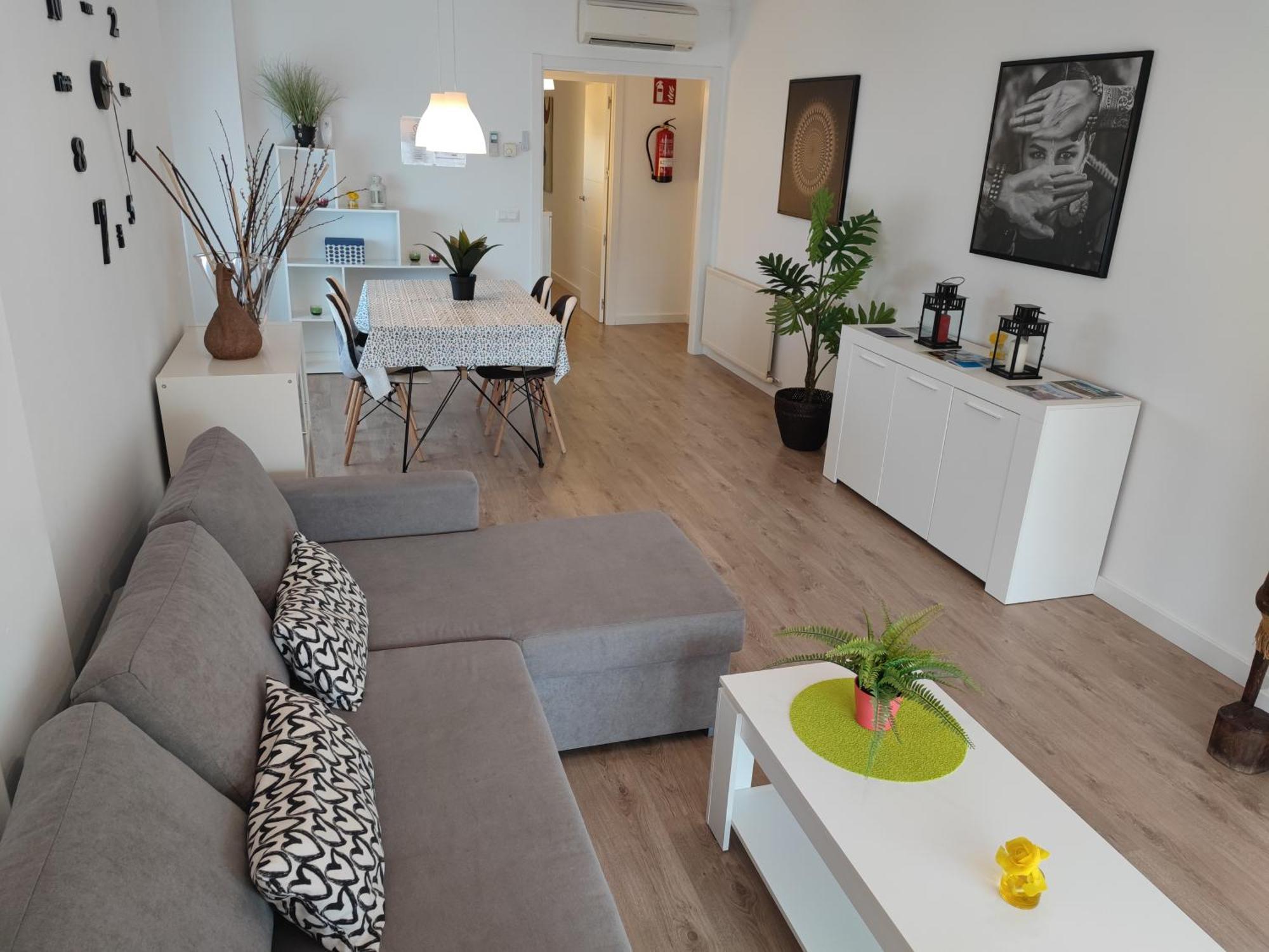 Apartamento Completo Muy Cerca Del Centro Ideal Para Familias Con Piscina Figueres  Exteriör bild